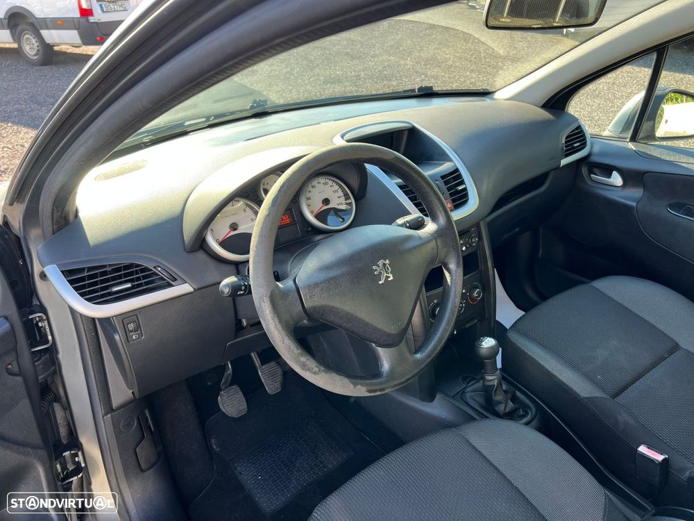 Peugeot 207 1.4 16V Active - 6