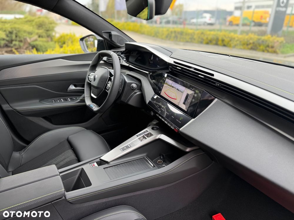 Peugeot 408 1.2 PureTech mHEV GT S&S e-DSC6 - 25