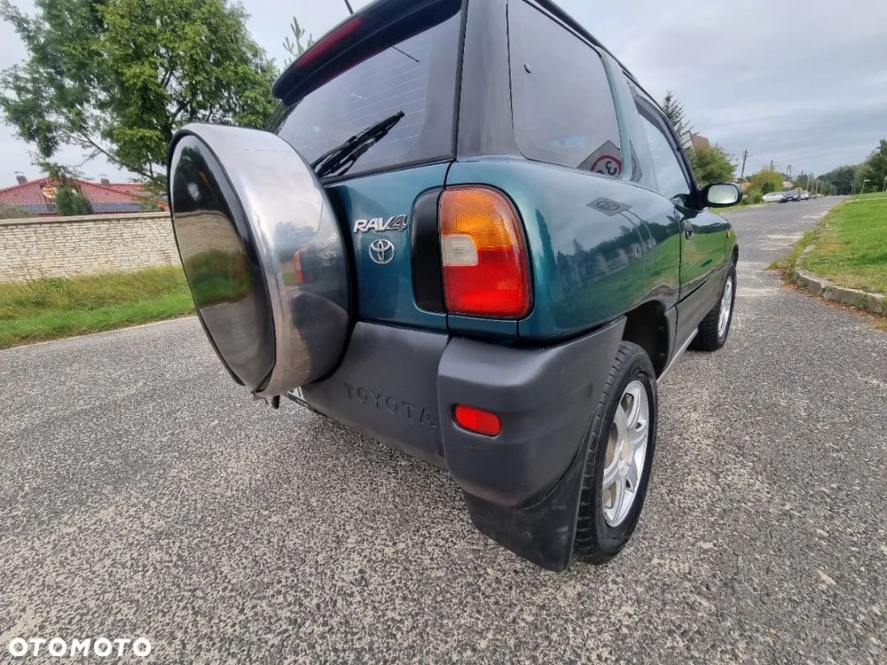 Toyota RAV4 2.0 GLi - 14