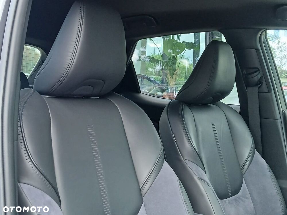 Lexus LBX 1.5 Hybrid Original Edition AWD - 33