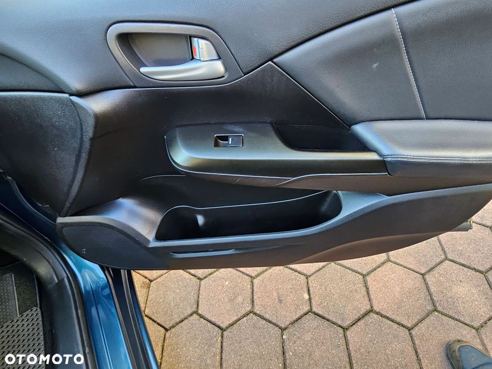 Honda Civic 1.8 Executive - 18