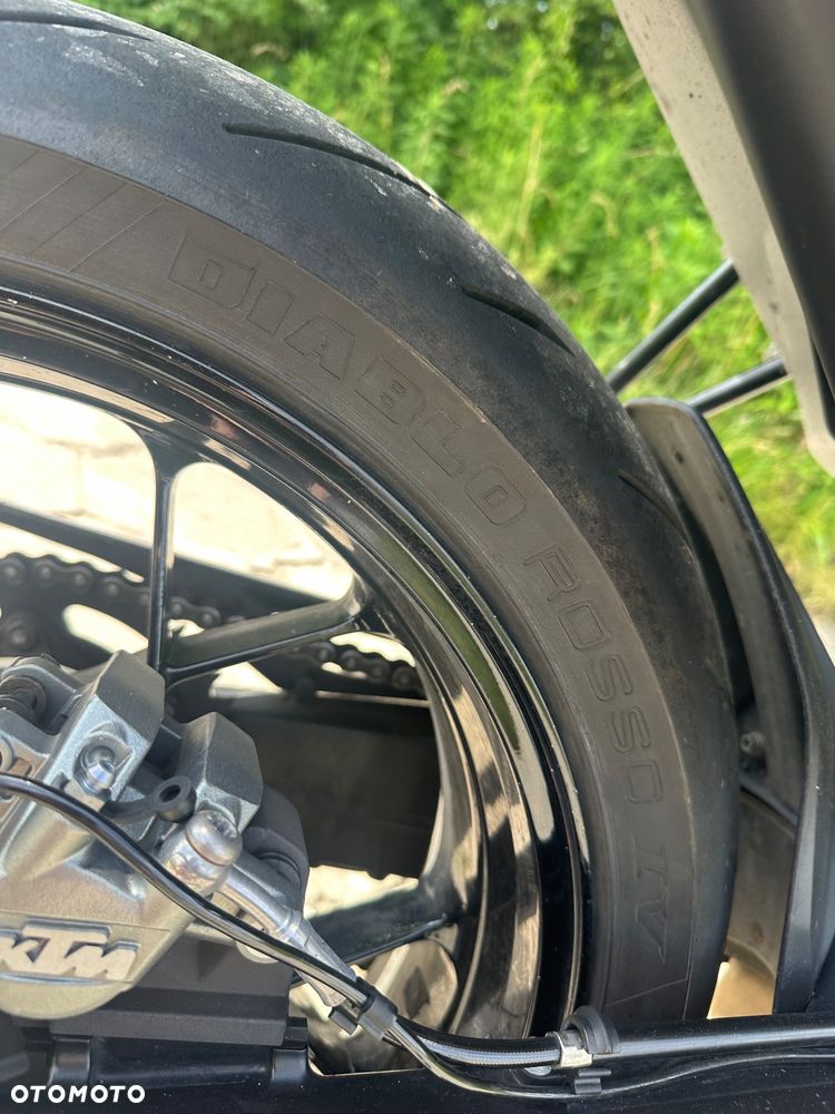 KTM DUKE 890 - 10