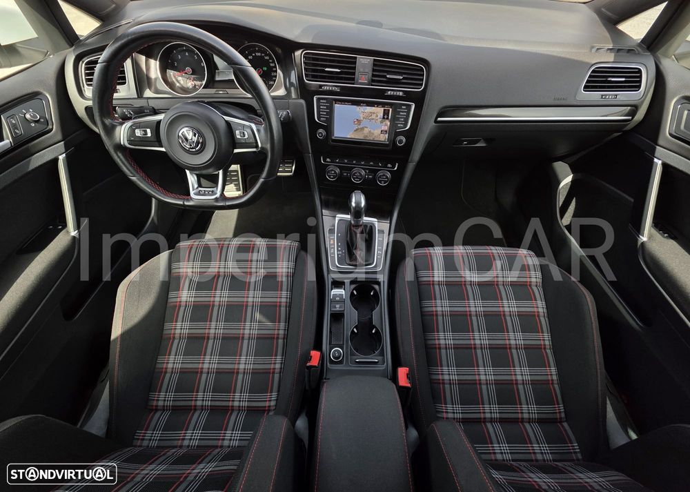 VW Golf GTI Performance BlueMotion DSG - 20