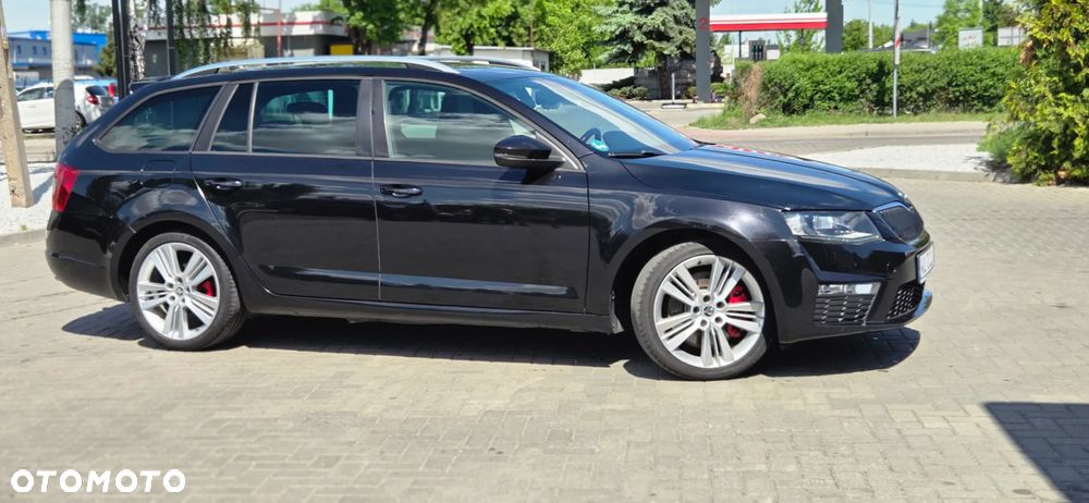 Skoda Octavia 2.0 TDI DSG RS - 21