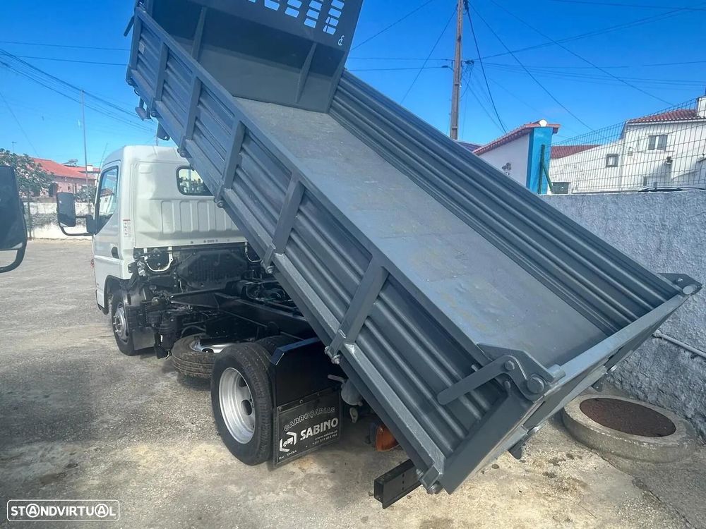Mitsubishi Fuso Canter E 300 BlueTEC - 3