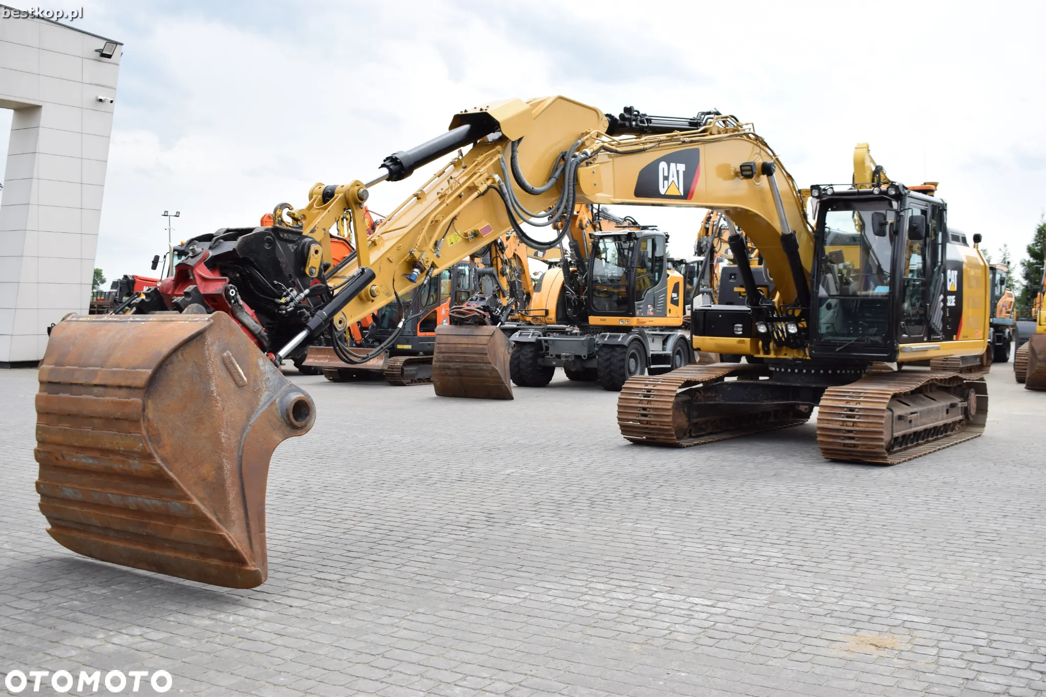 Caterpillar 323EL - 34