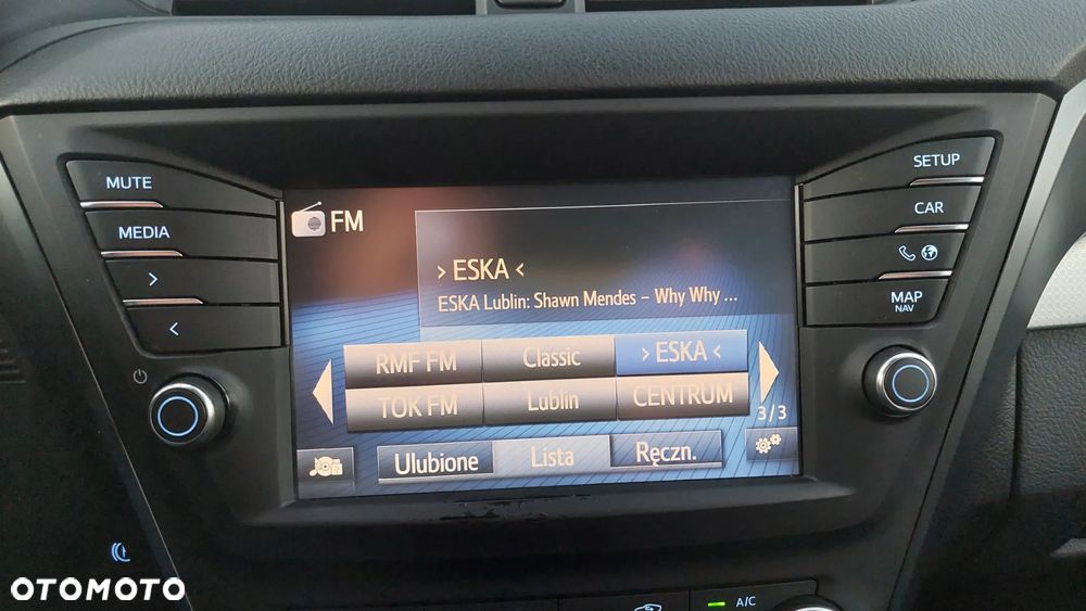 Toyota Avensis 1.8 Premium EU5 MS - 26