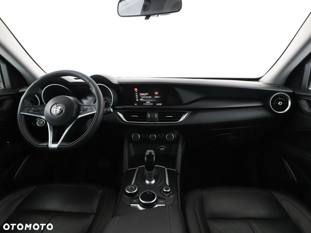 Alfa Romeo Stelvio 2.0 Turbo Q4 - 16