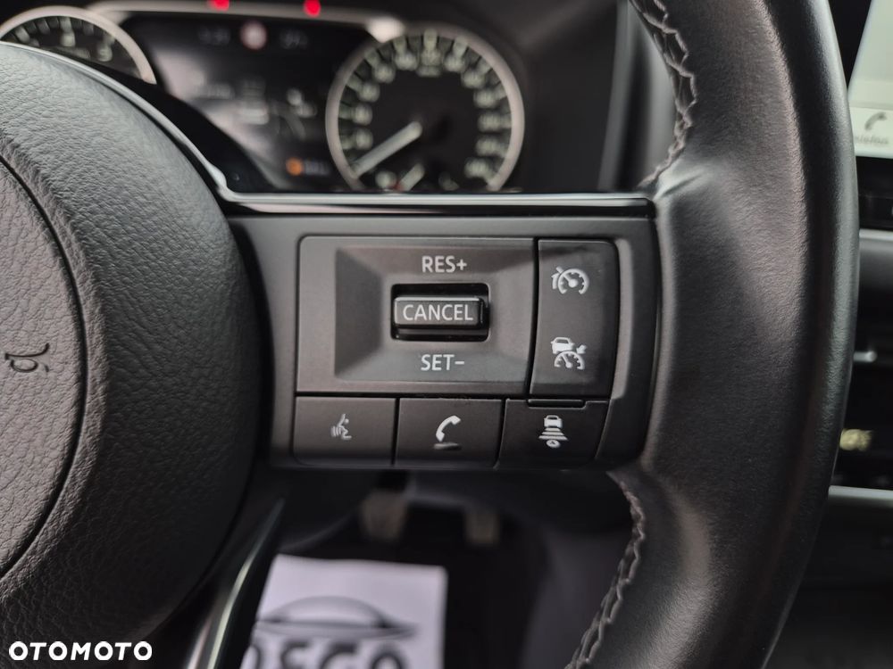 Nissan Qashqai 1.3 DIG-T Tekna - 25
