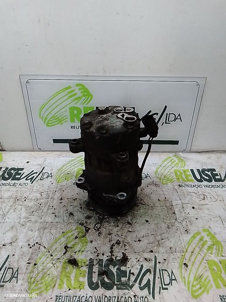 Compressor Do Ar Condicionado Volkswagen Golf Iv (1J1) - 3