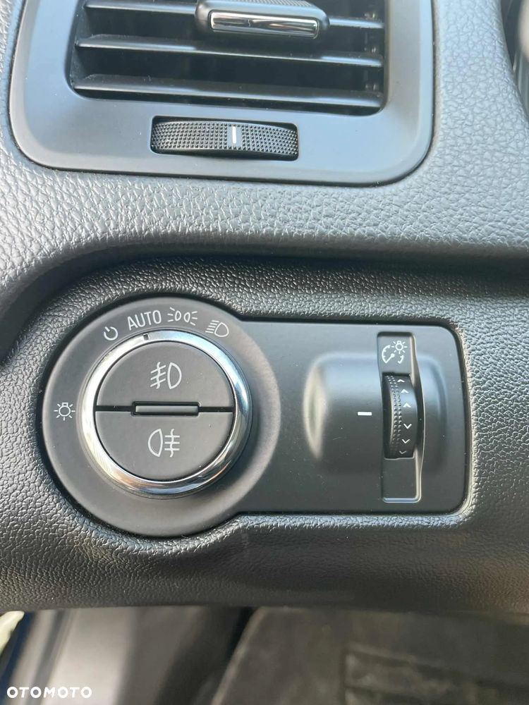 Opel Insignia 1.4 T Cosmo S&S - 13