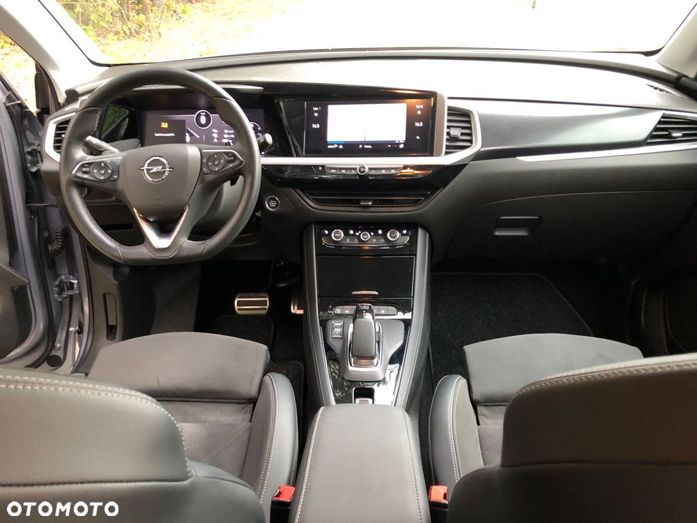 Opel Grandland X 1.6 T Design Line S&S - 16