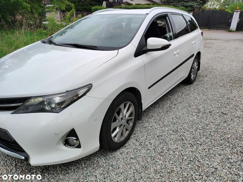 Toyota Auris - 2