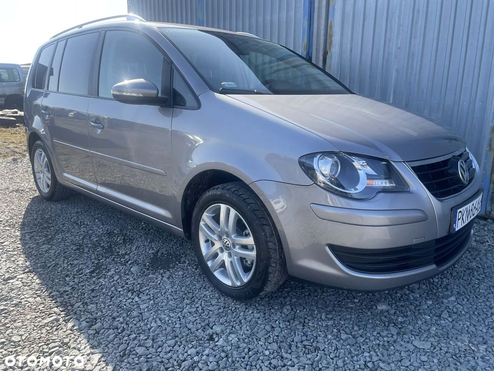Volkswagen Touran 1.9 TDI DPF Highline - 2