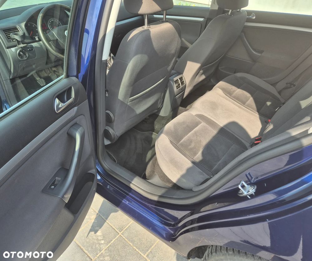 Volkswagen Golf 1.9 TDI DPF Comfortline - 9