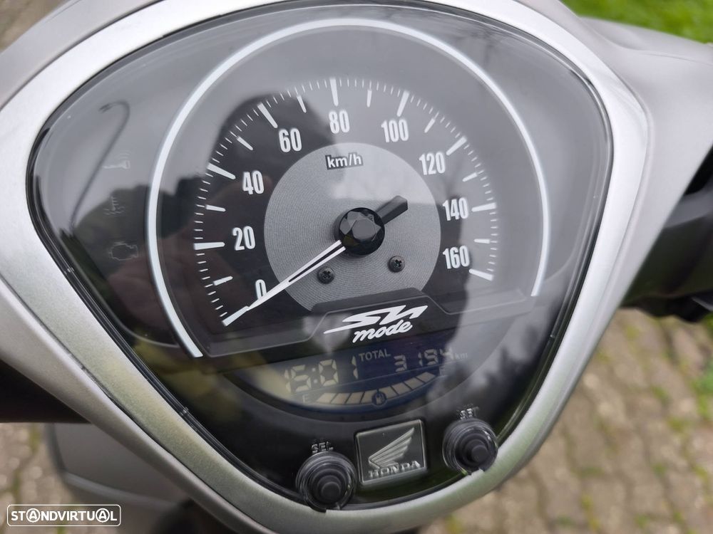 Honda SH 125 mode - 6