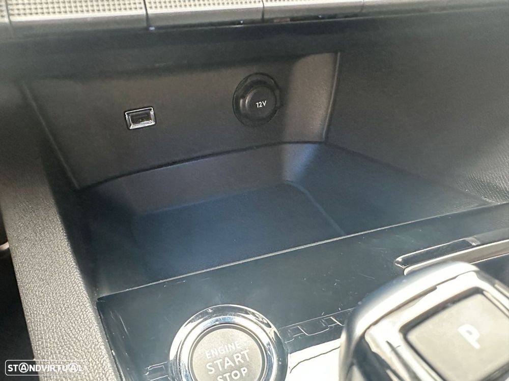Peugeot 3008 1.2 PureTech Allure Pack EAT8 - 12