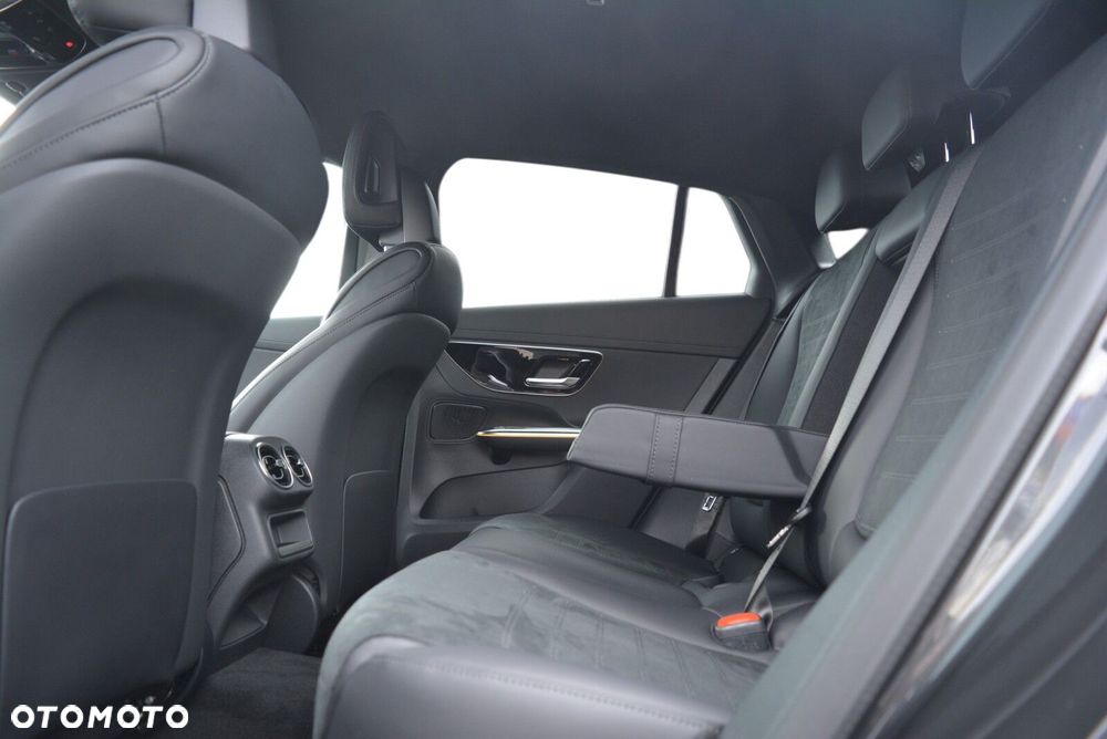 Mercedes-Benz GLC - 9