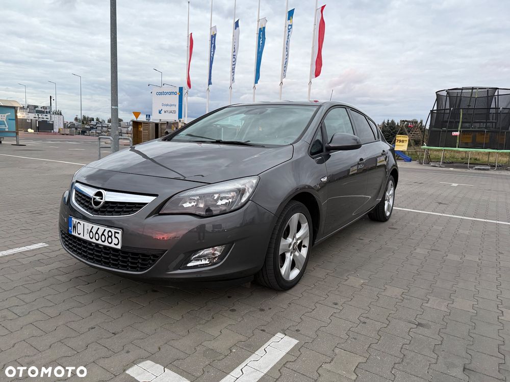 Opel Astra IV 1.7 CDTI Cosmo - 1
