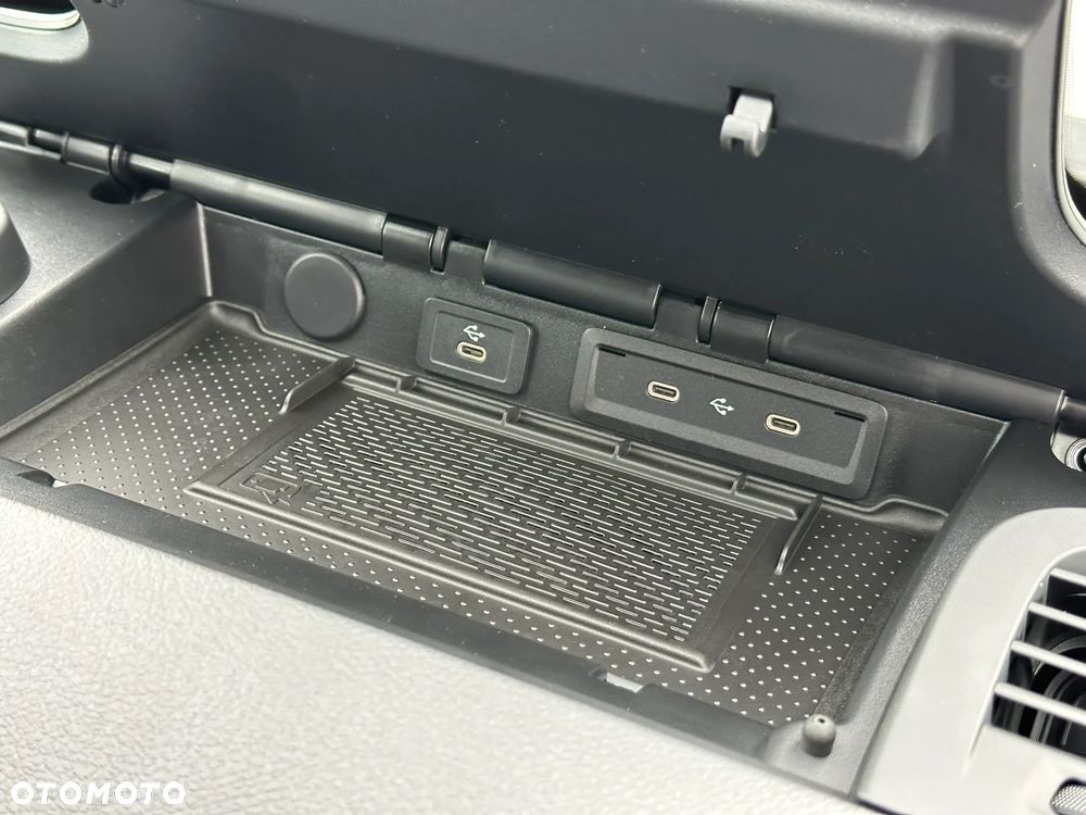 Mercedes-Benz Sprinter - 28