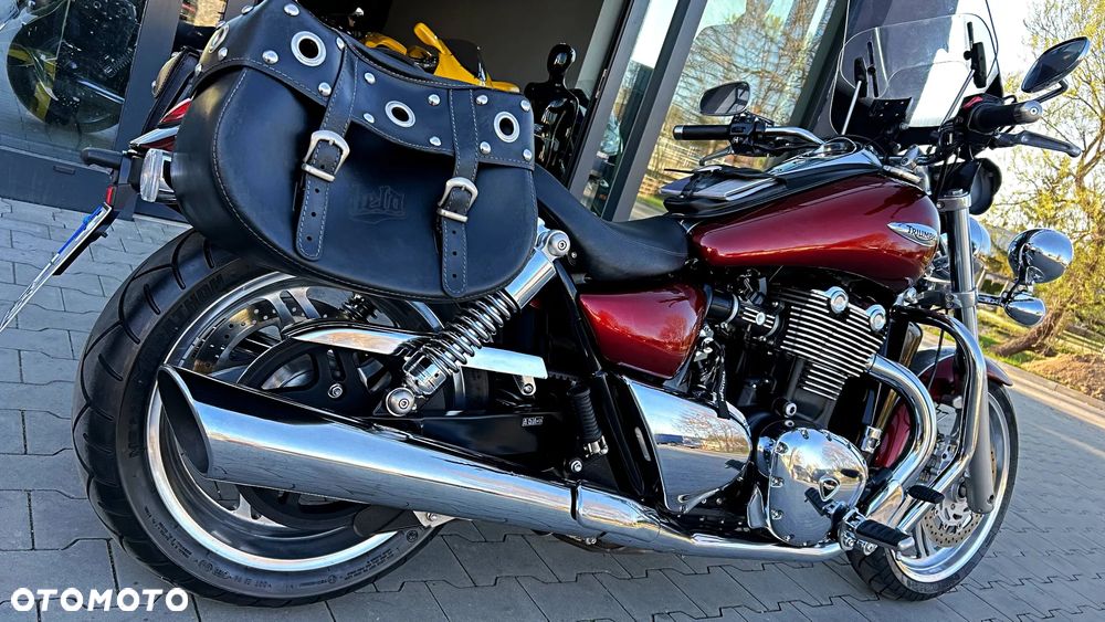 Triumph Thunderbird - 16
