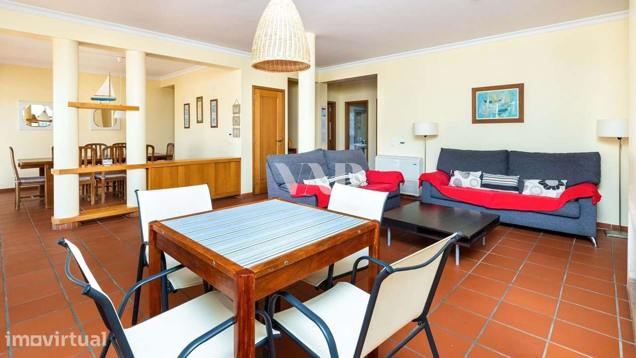 Moradia V3+2 com piscina privada em Vilamoura - Grande imagem: 3/27