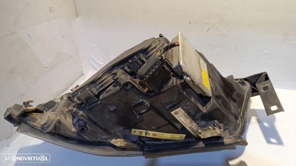 FAROL DIREITO BMW SERIE 3 BERLINA E90 - 2