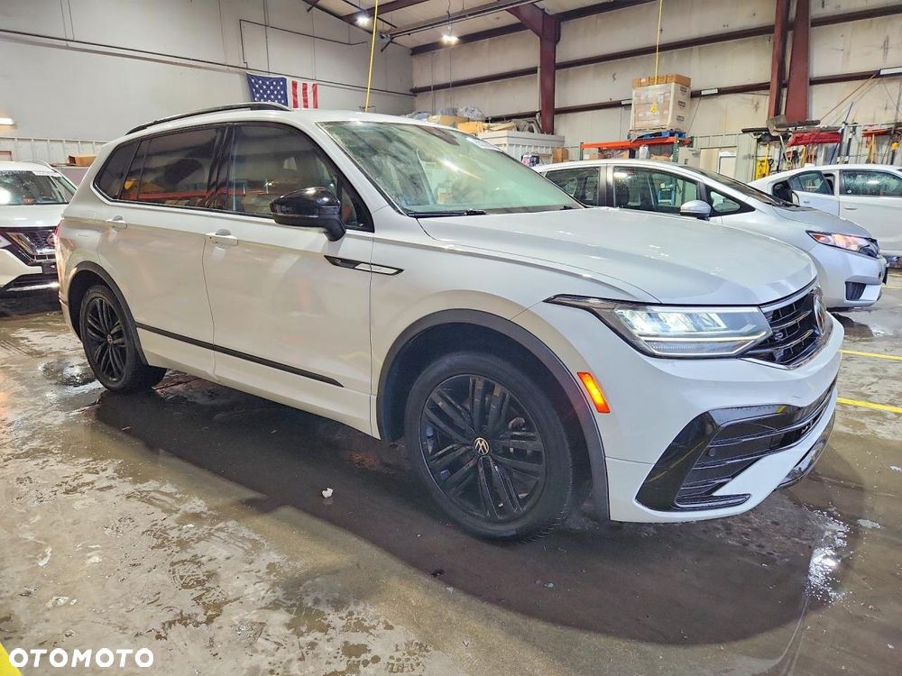 Volkswagen Tiguan - 4