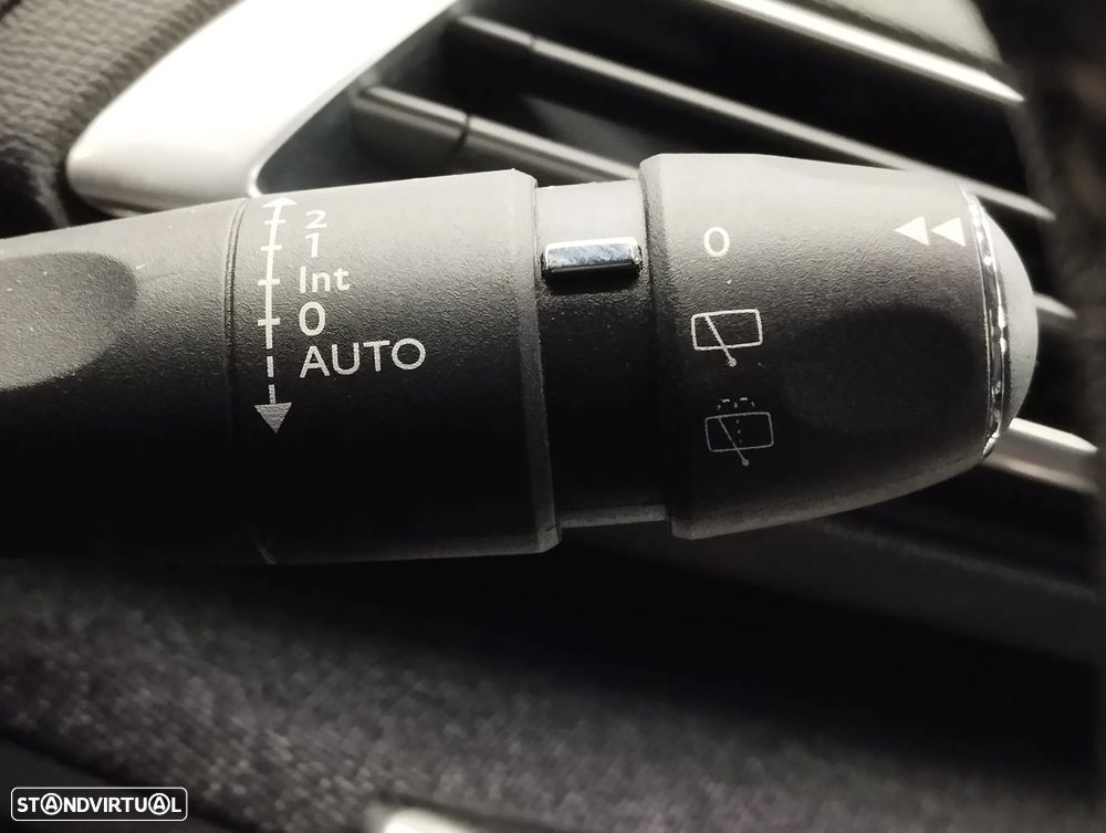 Peugeot 3008 1.5 BlueHDi Allure - 21