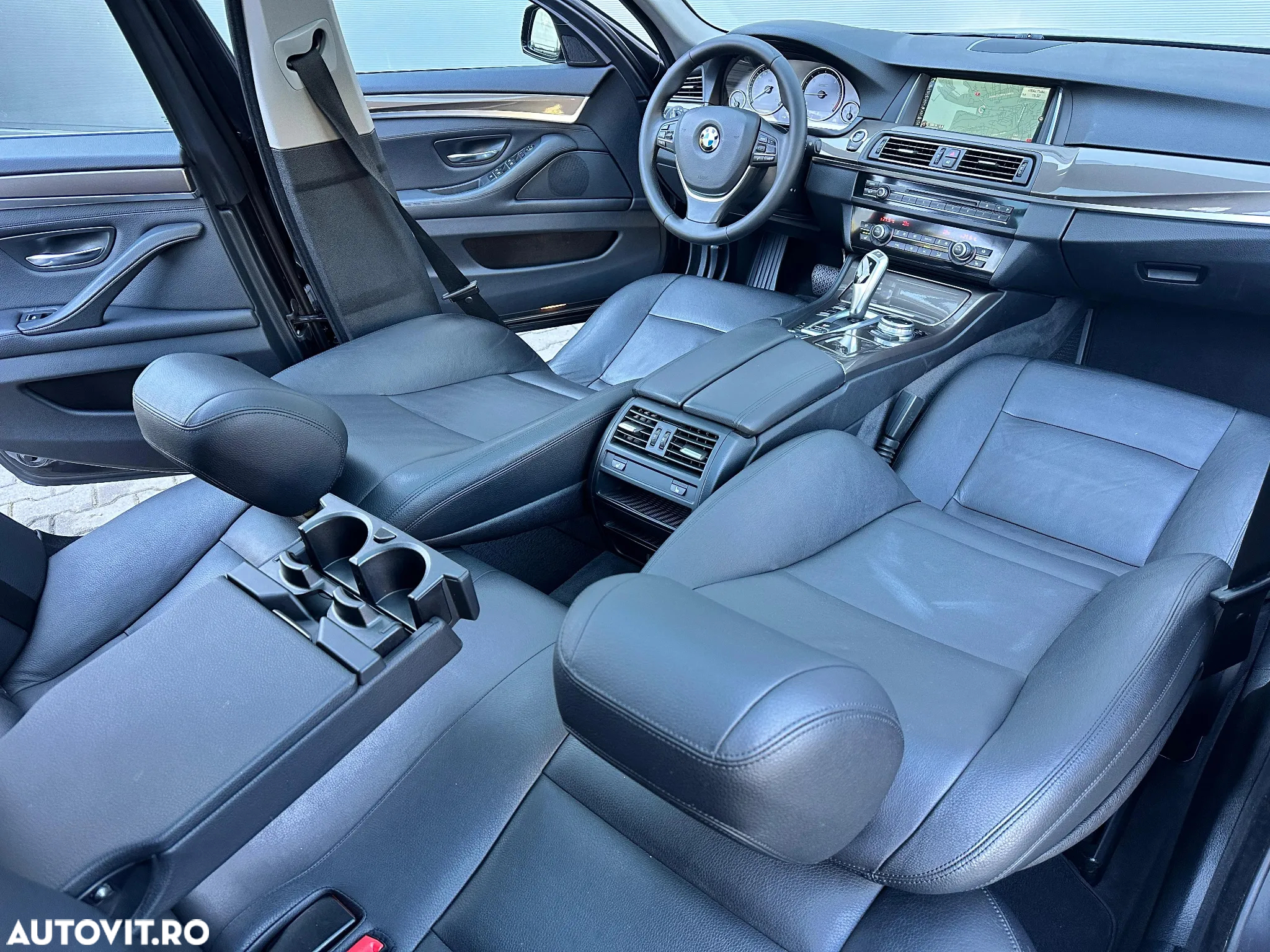 BMW Seria 5 520d Touring Aut. Modern Line - 8