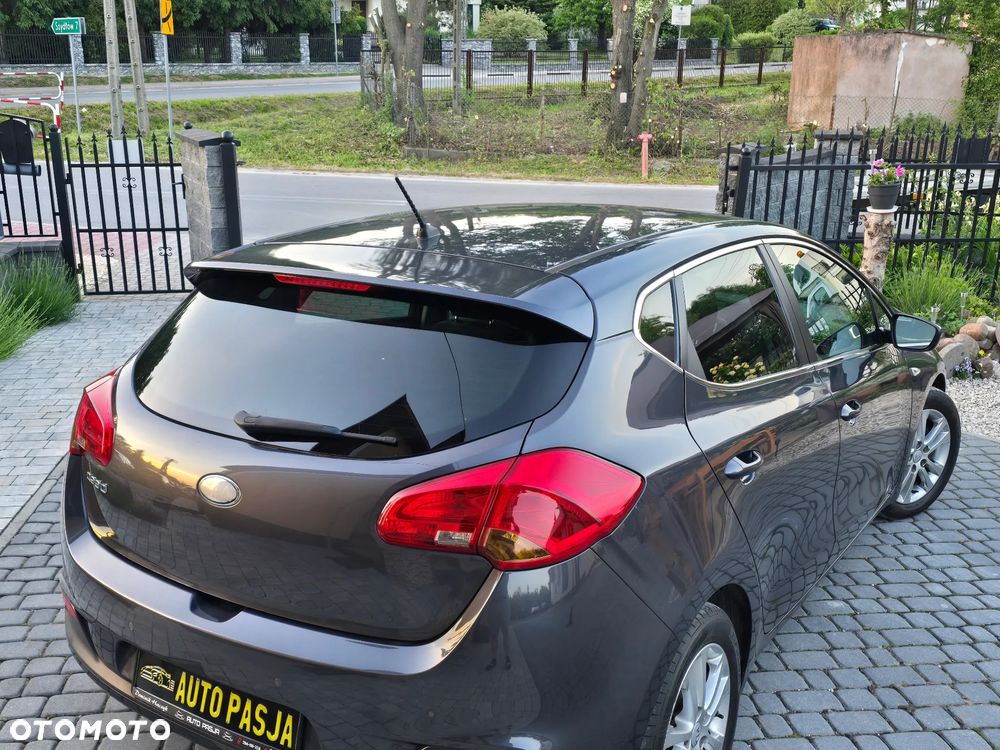 Kia Ceed 1.6 GDI Vision - 14