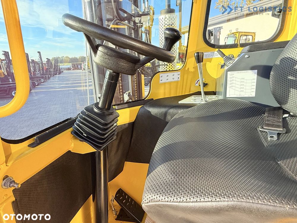 Combilift WÓZEK CZTEROKIERUNKOWY - WIELOKIERUNKOWY / C3000 / GAS / TRIPLEX 4900MM / WOLNY SKOK / POZYCJONER WIDEŁ / PEŁNA KABINA / STAN IDEALNY / Szeroka oferta wózków czterokierunkowych i bocznych, dopasowanych do różnorodnych potrzeb i zastosowań - 13