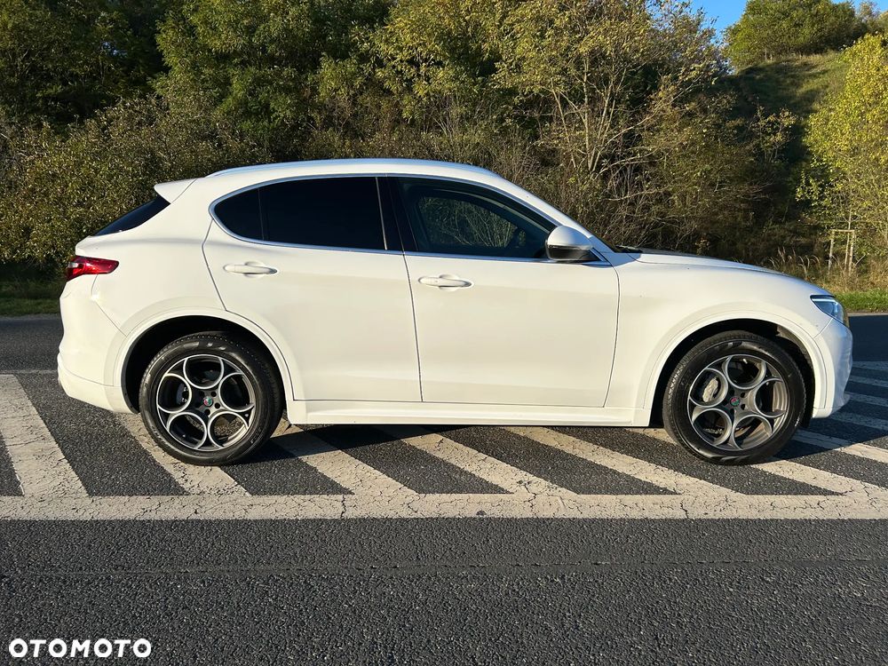 Alfa Romeo Stelvio 2.0 Turbo TI Q4 - 6
