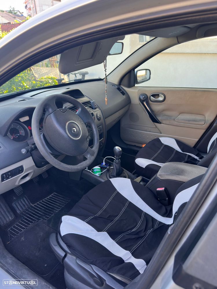 Renault Mégane Break 1.5 dCi Authentique - 8