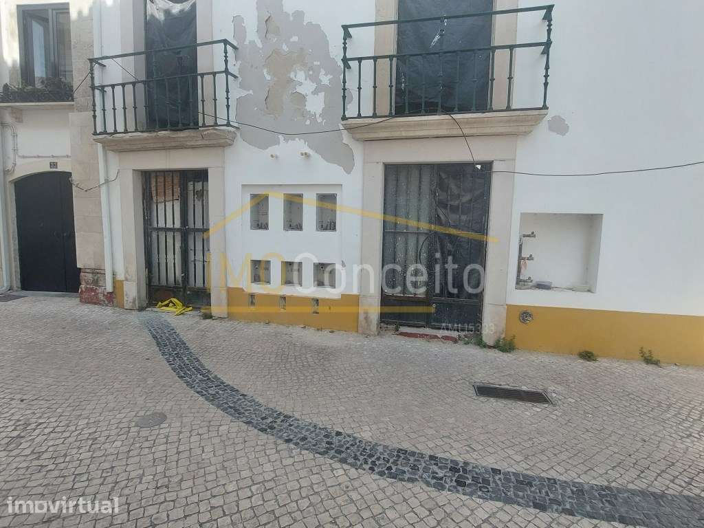 Prédio || Centro histórico |Torres Novas - Grande imagem: 4/60