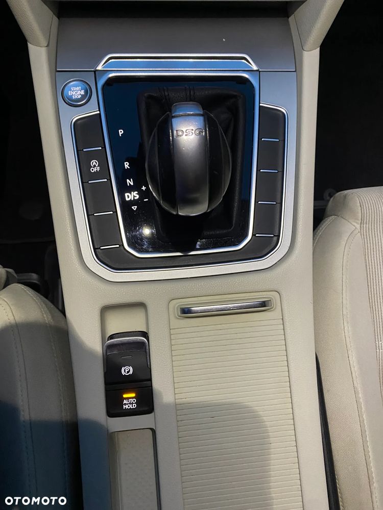 Volkswagen Passat 1.8 TSI BMT Comfortline DSG - 14