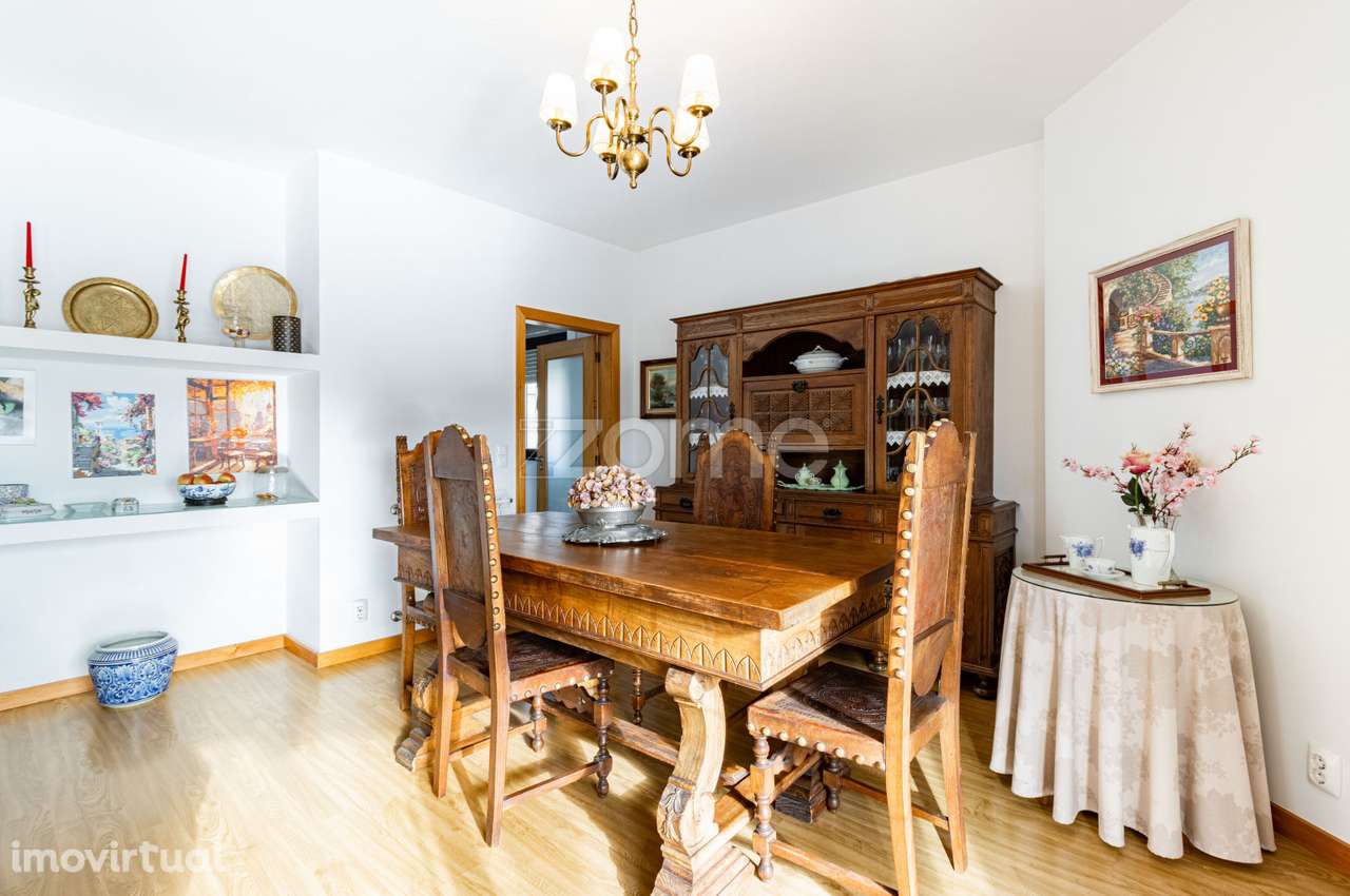 Apartamento T3+1, em São João da Madeira, com Terraço - Grande imagem: 2/37