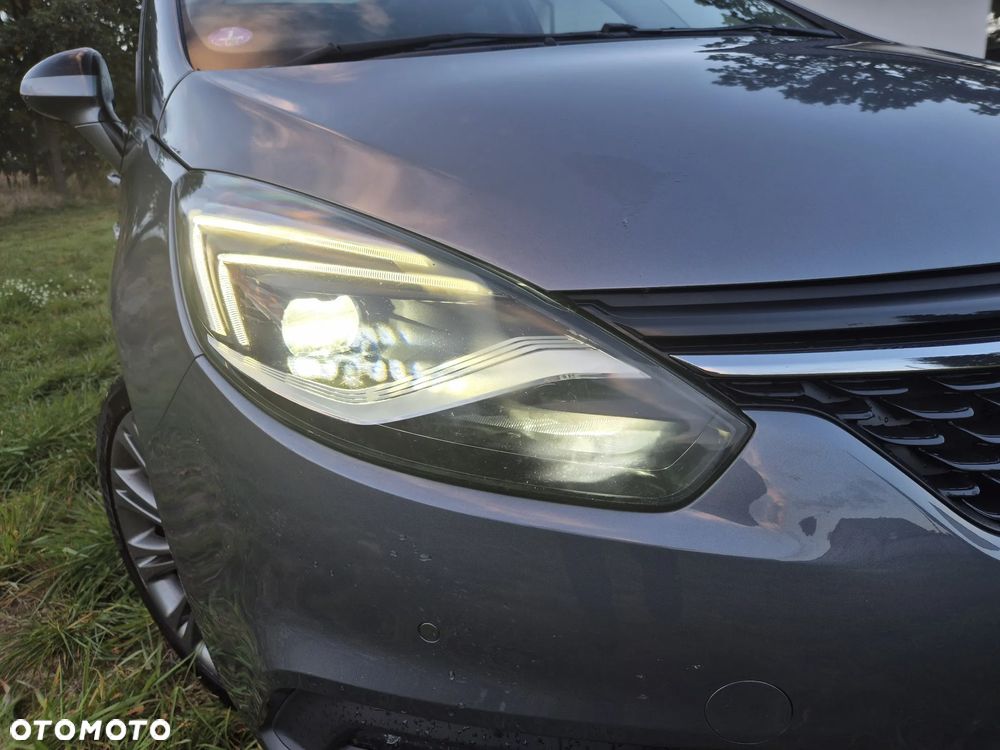 Opel Zafira 1.4 Turbo Edition - 9