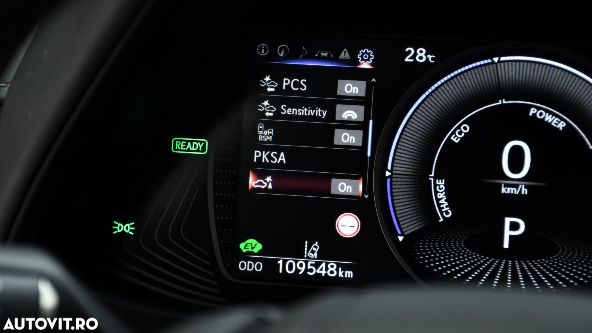 Lexus UX 250h (E-FOUR) Launch Edition - 26