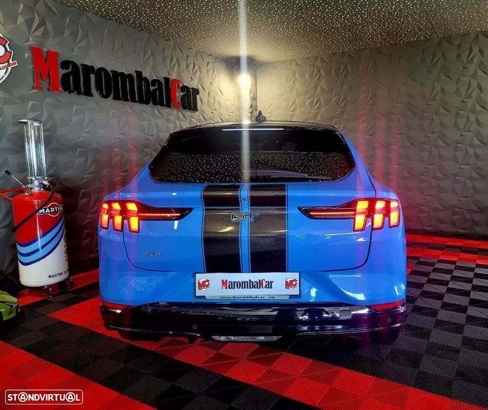 Ford Mustang Mach-E GT AWD - 4