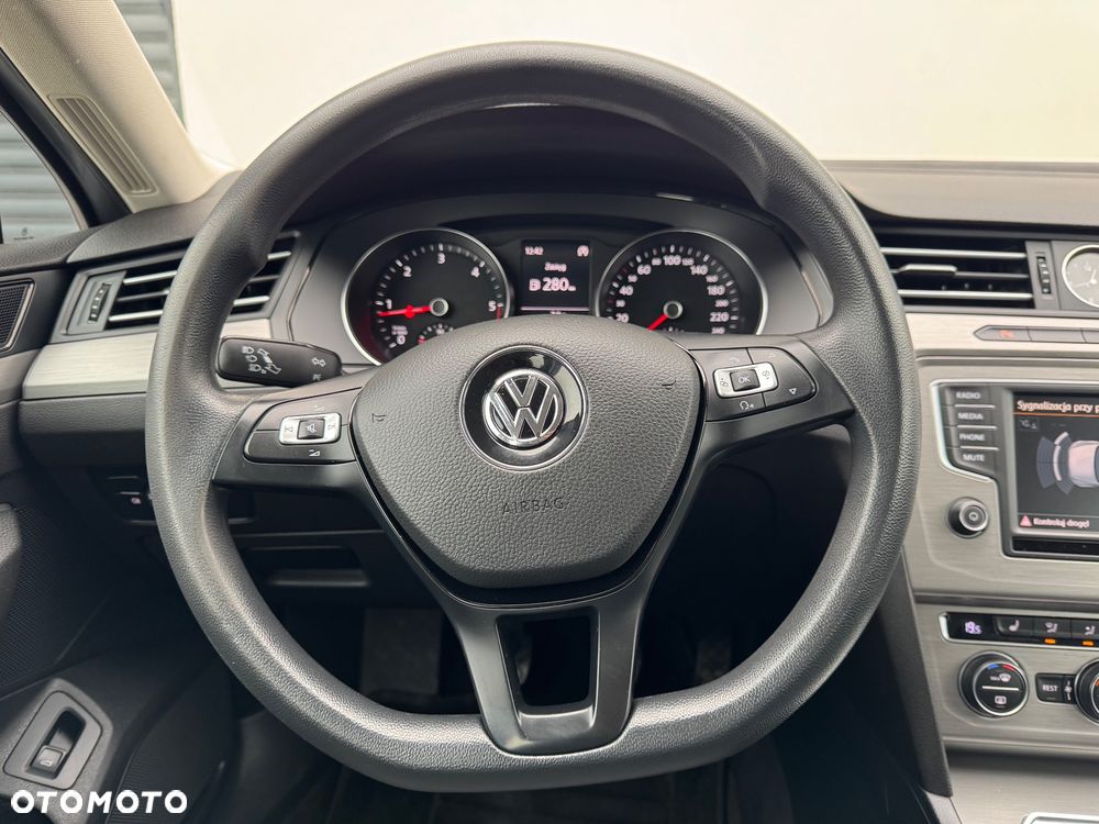 Volkswagen Passat Variant 2.0 TDI (BlueMotion Technology) Comfortline - 10