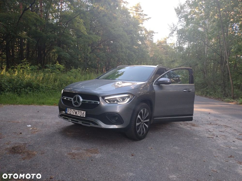 Mercedes-Benz GLA - 24