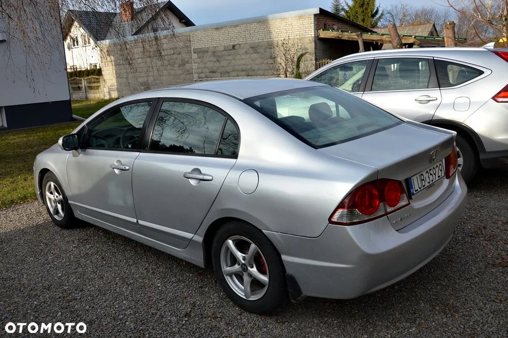 Honda Civic 1.8 Comfort - 3