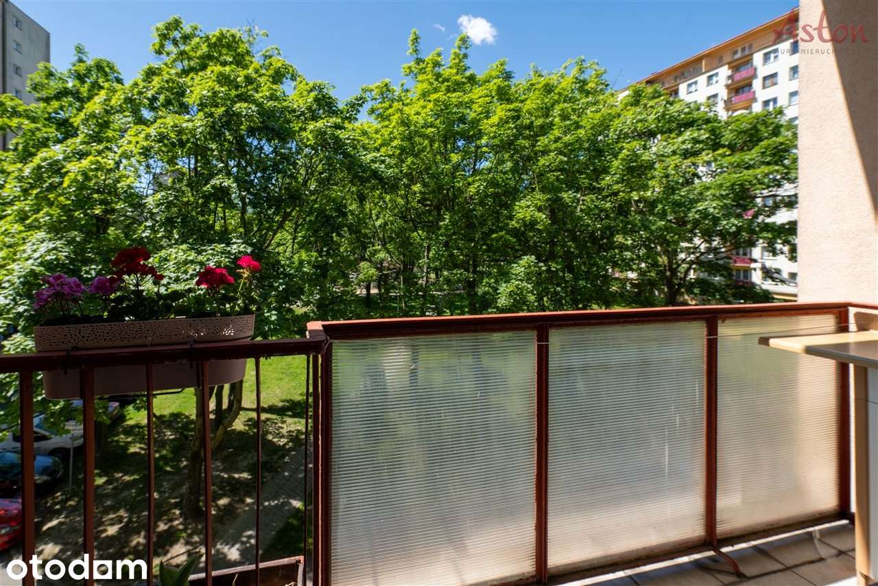 Kawalerka z balkonem w ścisłym centrum Tychów