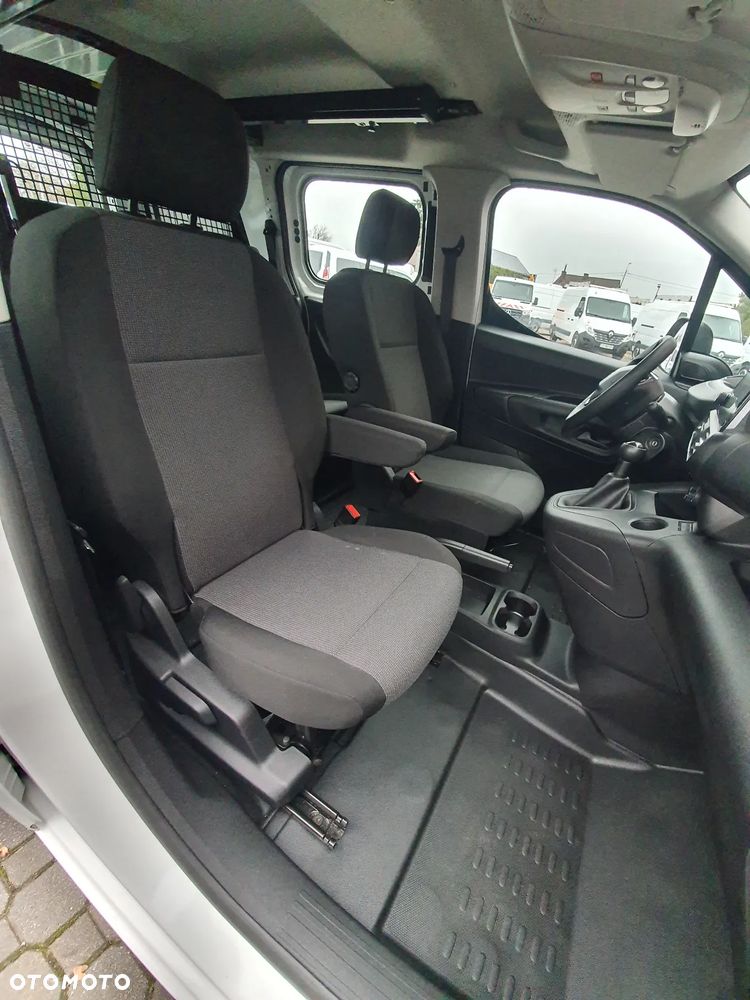 Peugeot Partner - 26