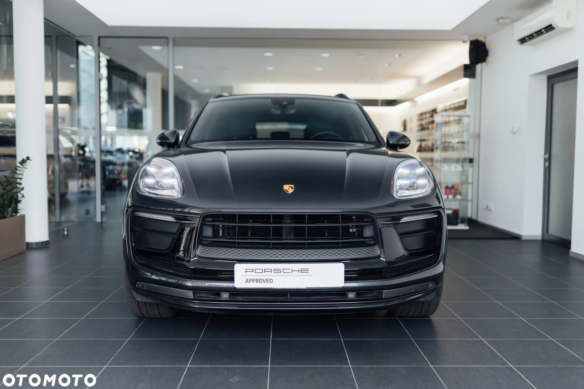 Porsche Macan Standard - 8