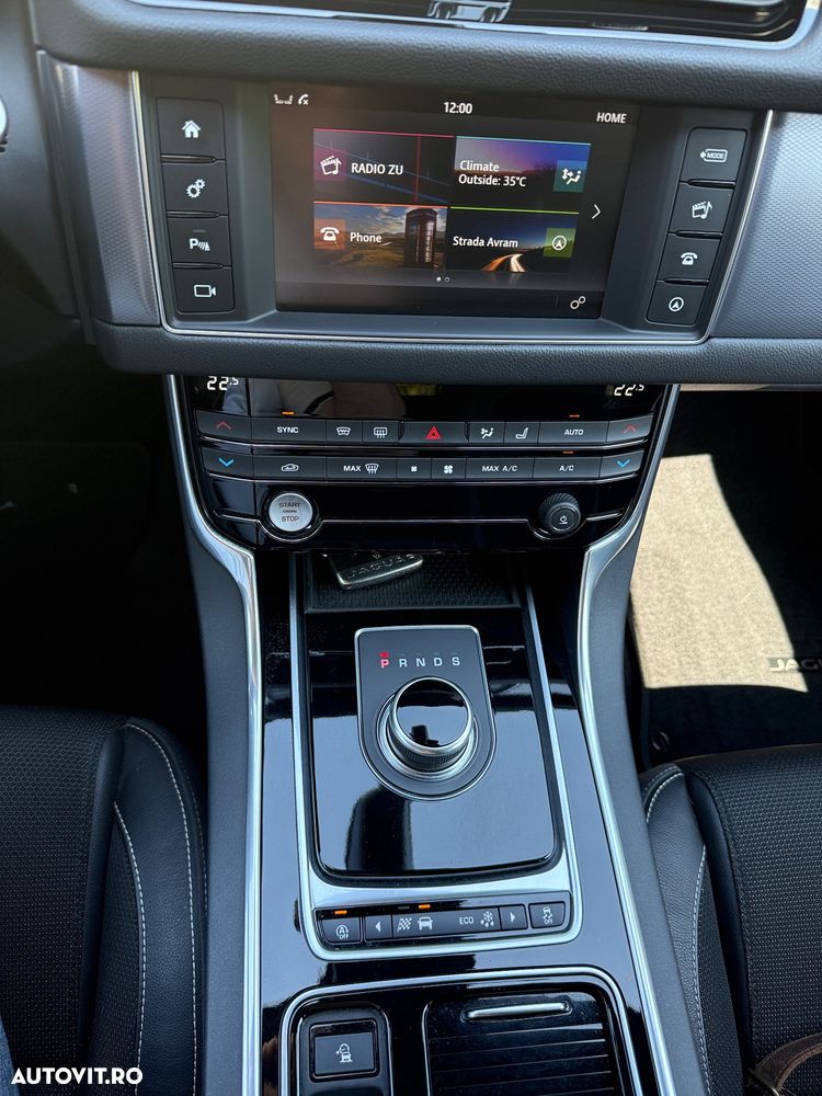 Jaguar XF 25d AWD Aut. R-Sport - 28
