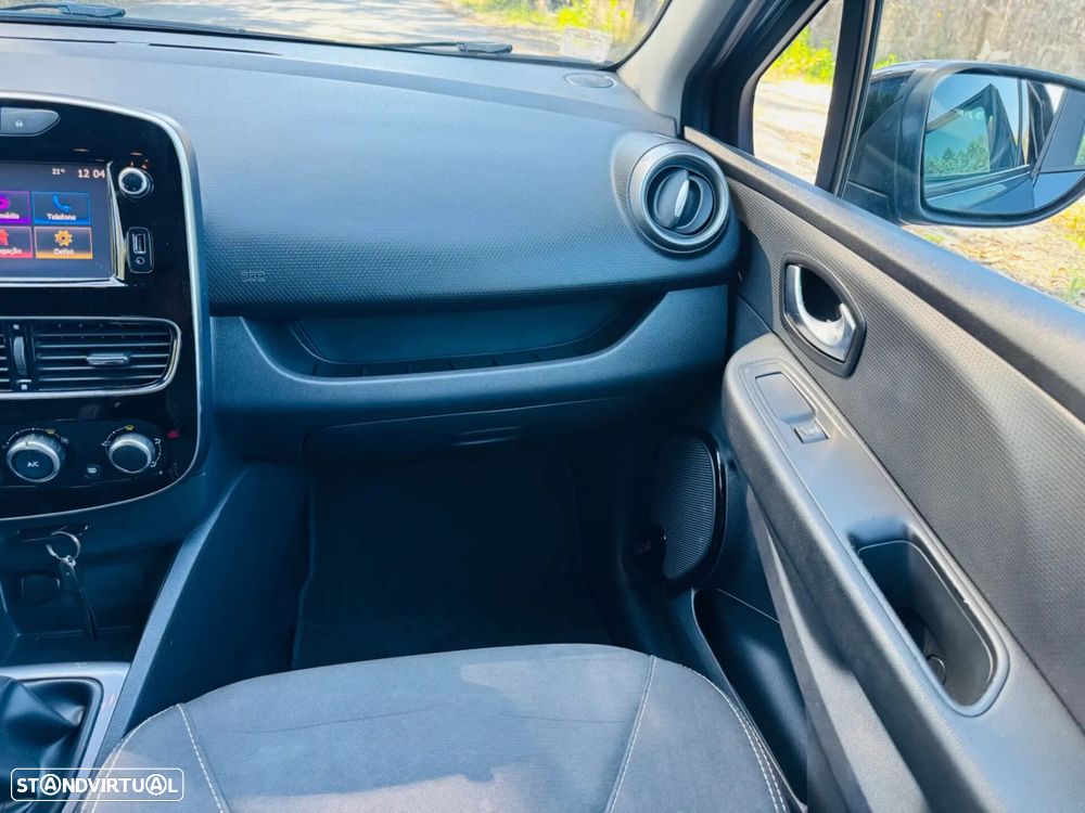 Renault Clio 1.5 Blue dCi Limited - 25