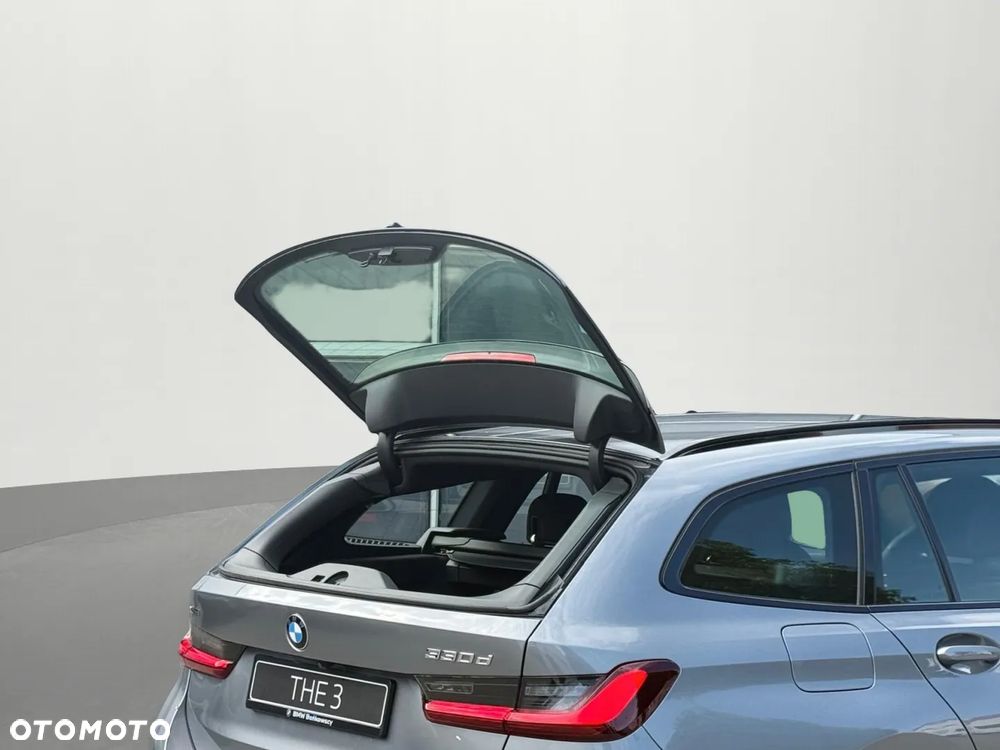 BMW Seria 3 330d xDrive mHEV M Sport - 37