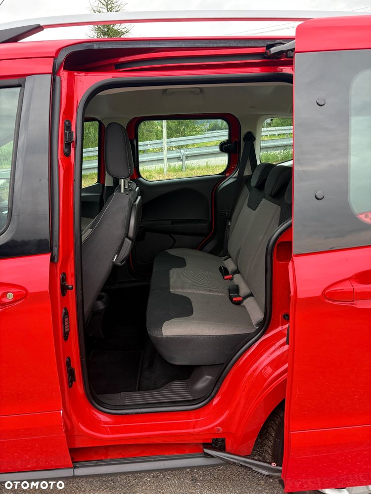 Ford Tourneo Courier 1.0 EcoBoost Trend - 15